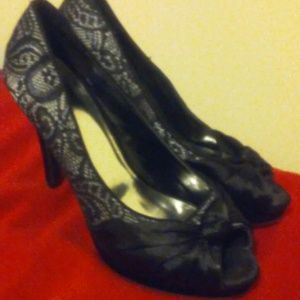Size 8-9 Dress heels