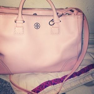 Tory burch purse for holly