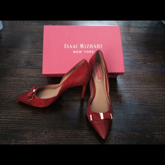 Isaac Mizrahi Lizette D'Orsay red suede heel - Picture 2 of 4