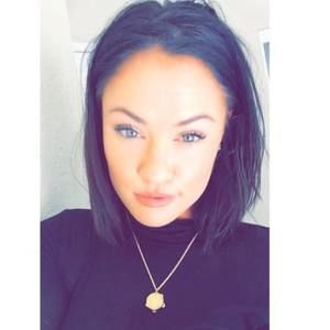 Meet your Posher, Danielle