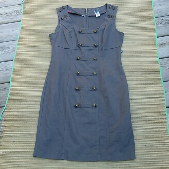 DEPT dress size 8/10 NWOT  Green/Olive Color