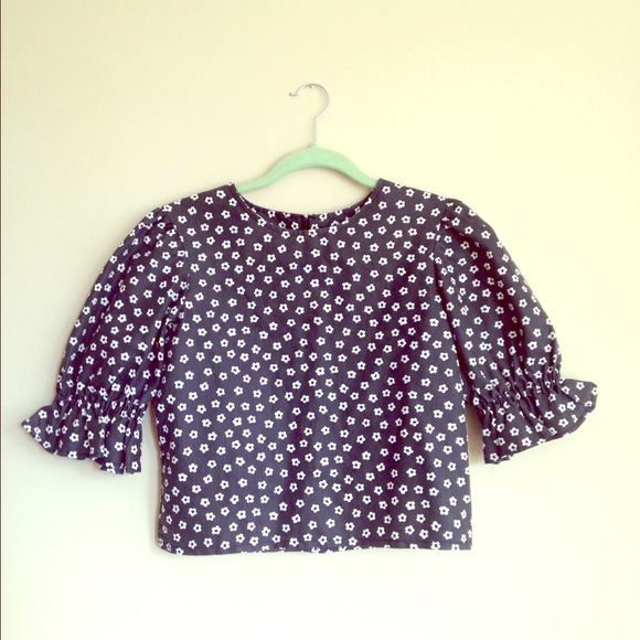 Vintage floral print crop top