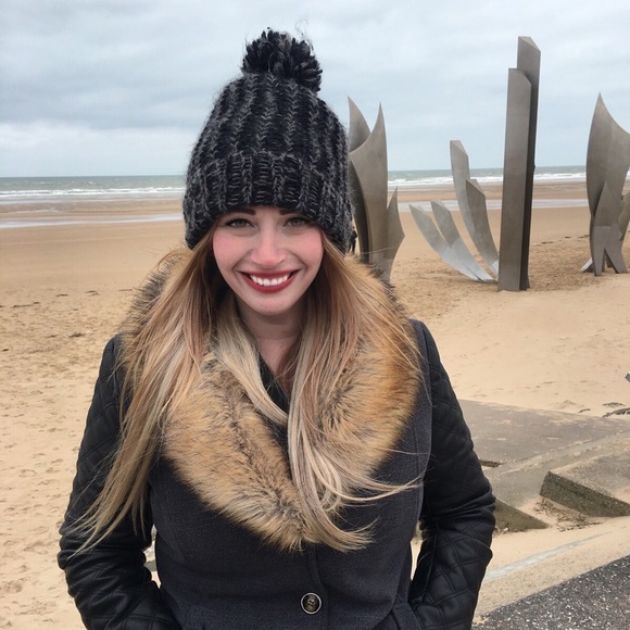 Meet your Posher, Alanna - Picture 2 of 3