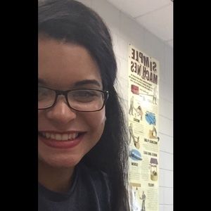 Meet your Posher, Lorena