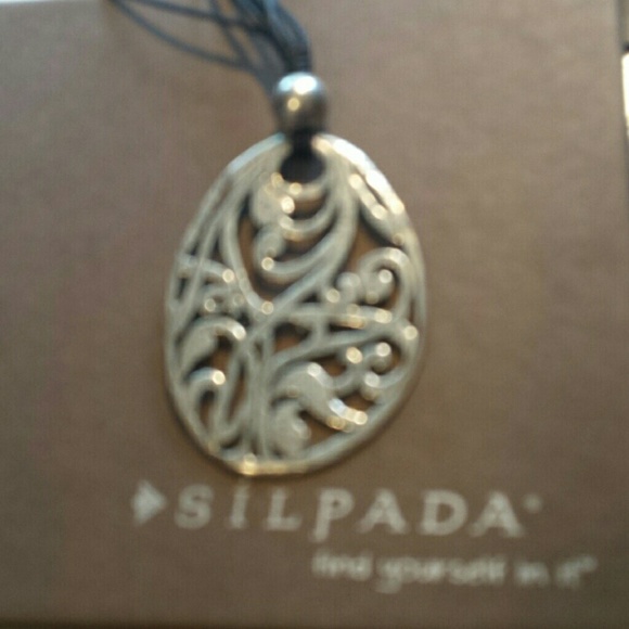 Necklace - Picture 4 of 4