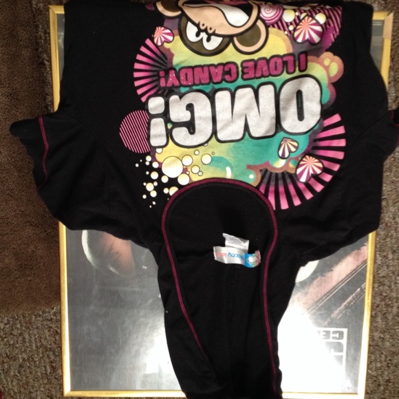 Shirt - Picture 2 of 4