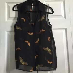 Kensie black butterfly sheer shirt!