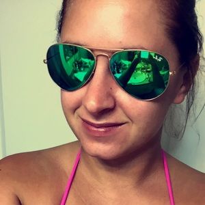 Meet your Posher, Rachel