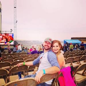 Meet your Posher, Nicolle