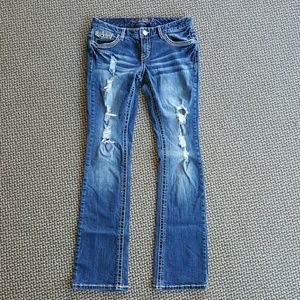 Maurices jeans