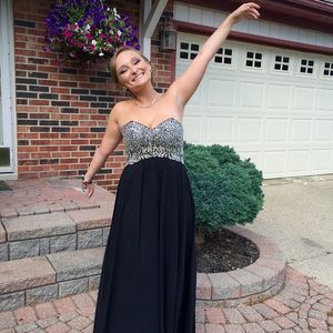 Meet your Posher, Heidi