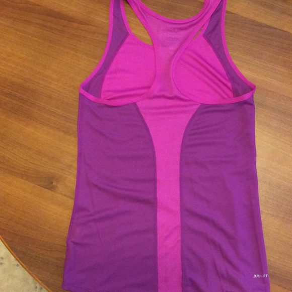 Purple dri fit top - Picture 2 of 3