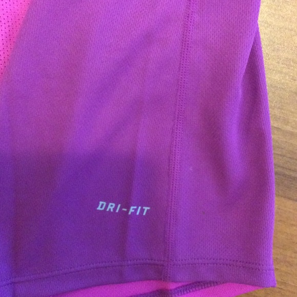 Purple dri fit top - Picture 3 of 3
