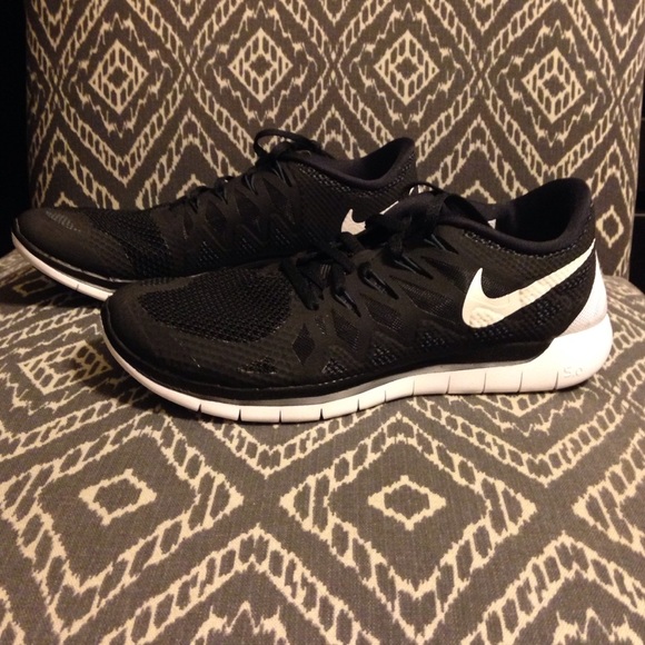 Nike Shoes - Black Nike Free 5.0