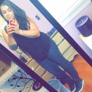 Meet your Posher, Caitlin