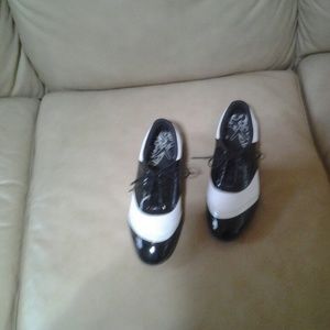 Golf shoes. Callaway