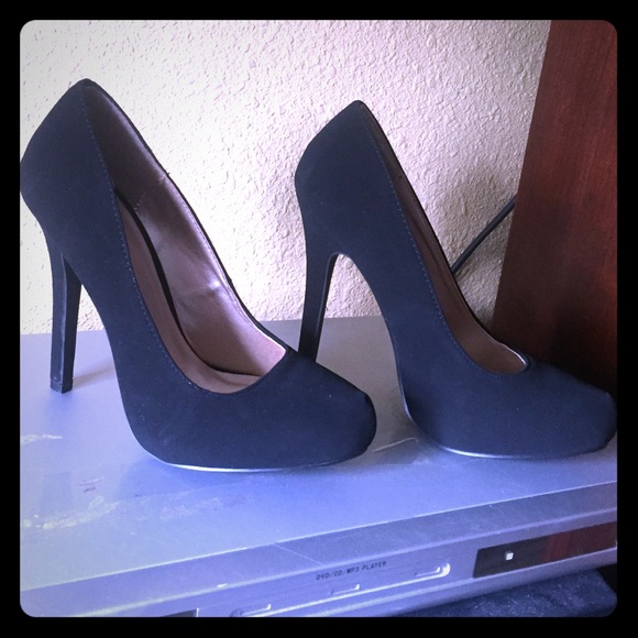 Black heels