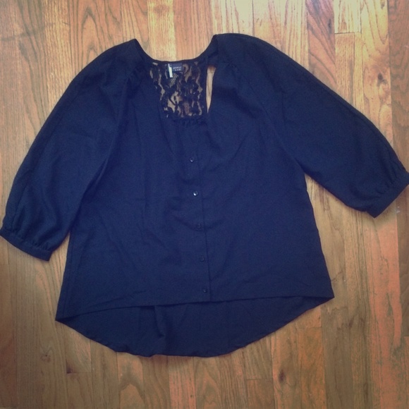 Sparkle & Fade black cutout top - Picture 1 of 2