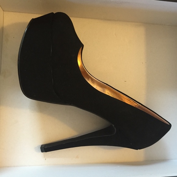 Platforms - Picture 2 of 3