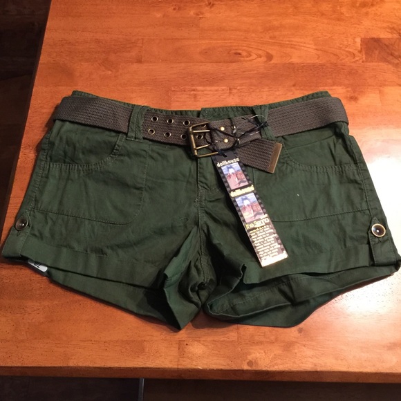 Dollhouse cargo short