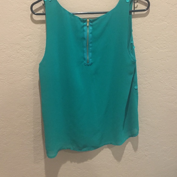 Green blouse - Picture 2 of 2