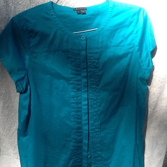 Emerald green top