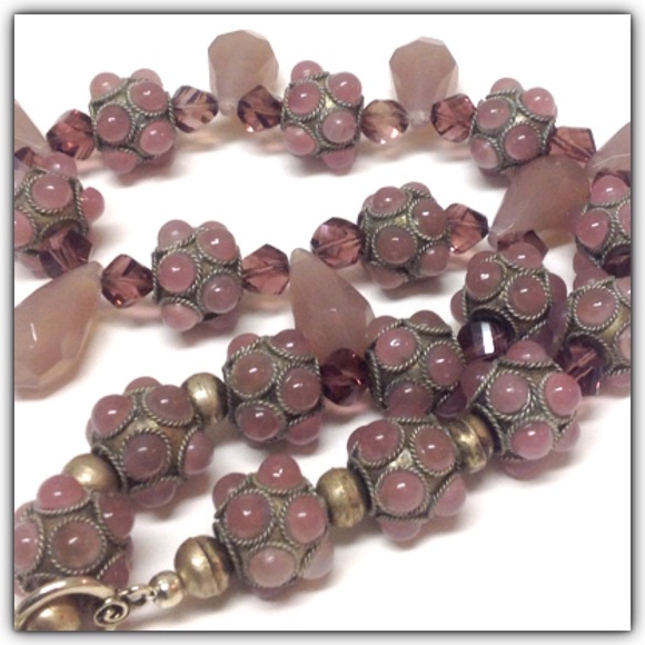 Teardrop Crystals Necklace - Picture 3 of 5