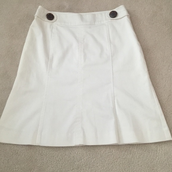Lily Pulitzer skirt with side zip closure