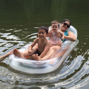 Meet your Posher, Constanza