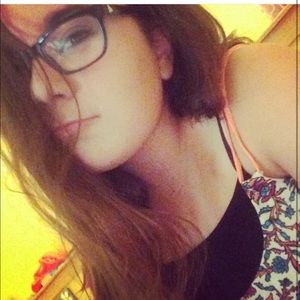 Meet your Posher, Tessa