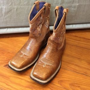 Women's Ariat FatBaby Boots