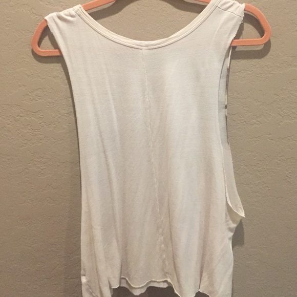 Beige top - Picture 2 of 2