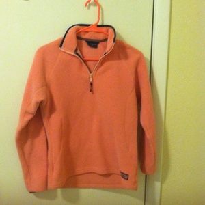 Vineyard vines sweatshirt!