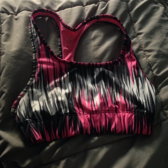 Cute sports bra😍😜