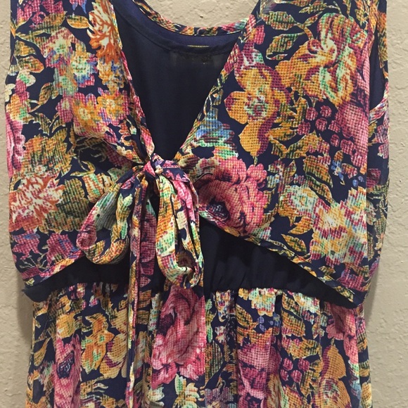 Floral dress - Picture 3 of 3