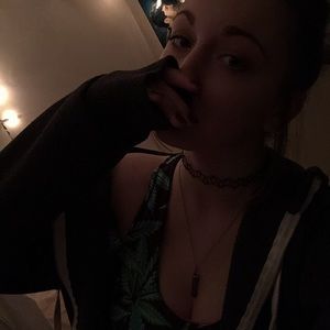 Meet your Posher, Olivia