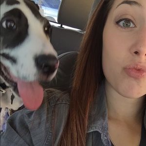 Meet your Posher, Abby