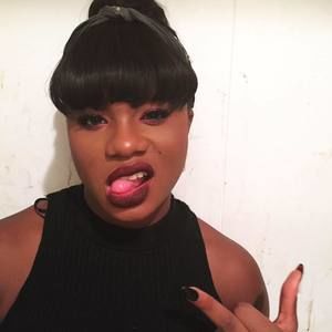 Meet your Posher, Nalliah