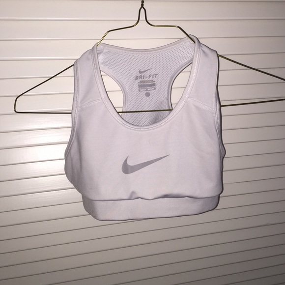 White nike dry fit sports bra