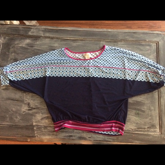 MSRP 3/4 sleeve top!