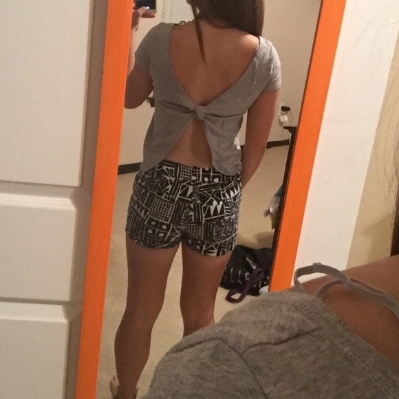 Grey bow-back tee - Picture 4 of 4