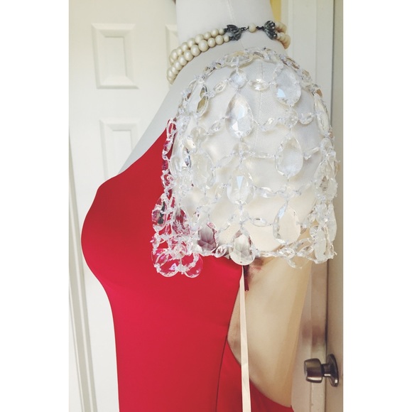 La Femme - Evening Gown - Red - Size 6 - Picture 2 of 4