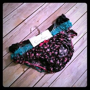 NWT Jessica Simpson bikini style undies!!