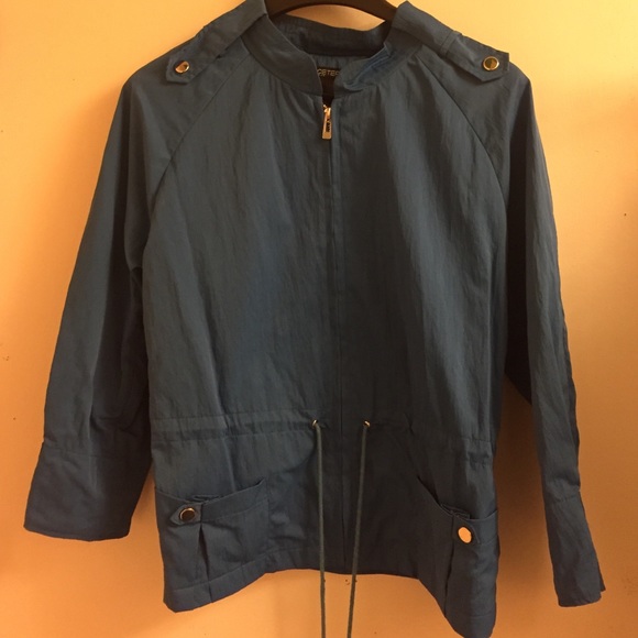 RAIN JACKET