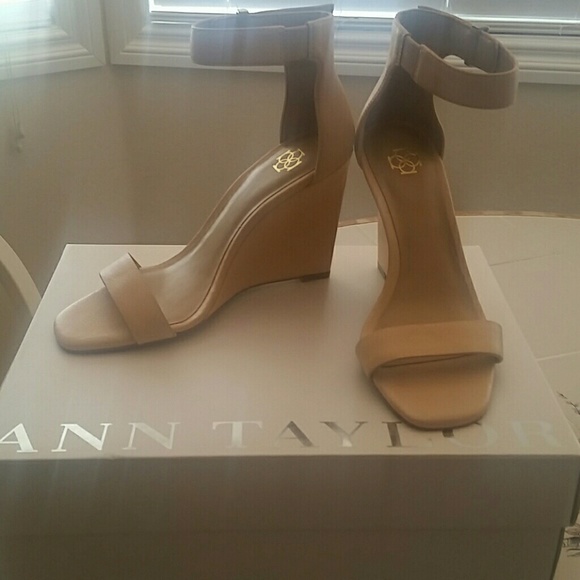 Emmy Wedge Sandal