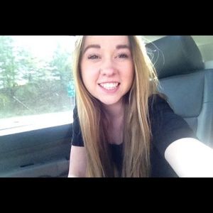 Meet your Posher, Hannah