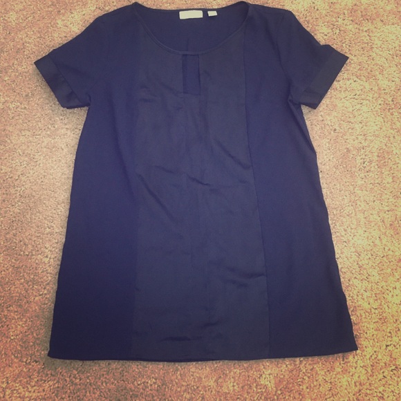 New York and Co navy blue silky blouse w cut out