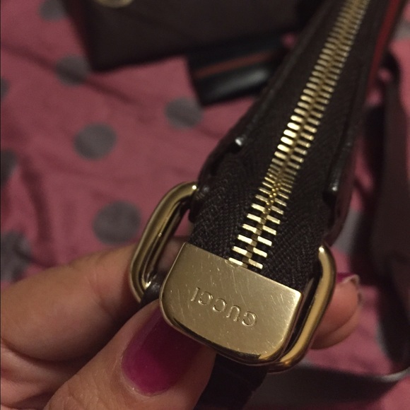 ❌SOLD❌Gucci Vintage Web Crossbody - Picture 4 of 4