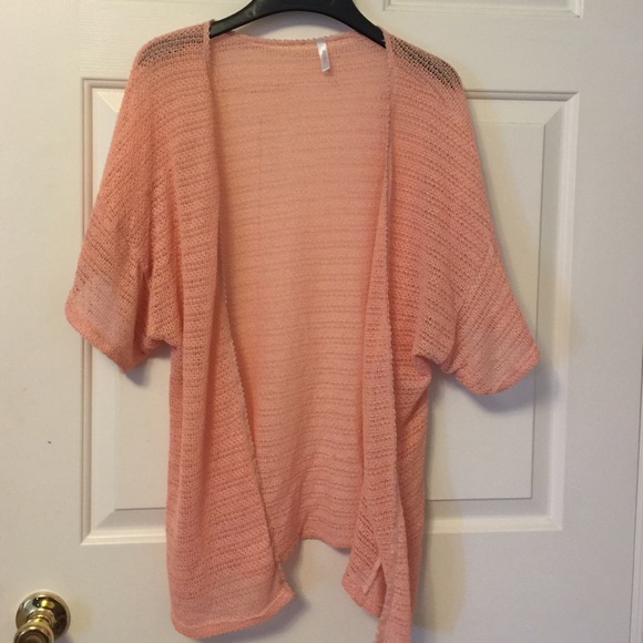BUNDLE FOR TRADE Pink kimono and polka dot kimono