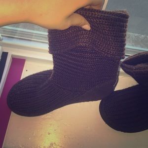 Brown knit uggs